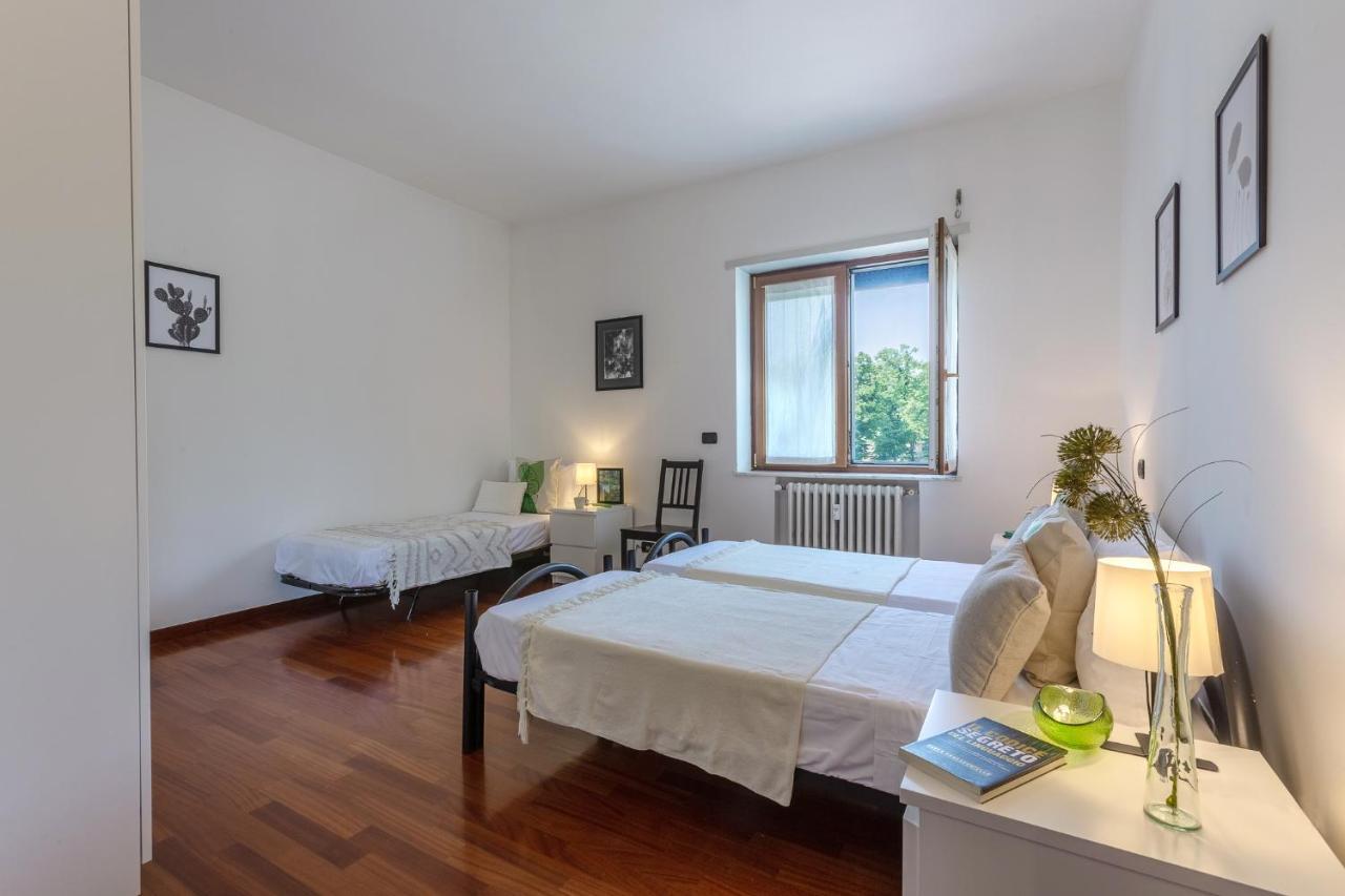 Prospettiva Corso Giovecca Apartment Ferrara Bagian luar foto