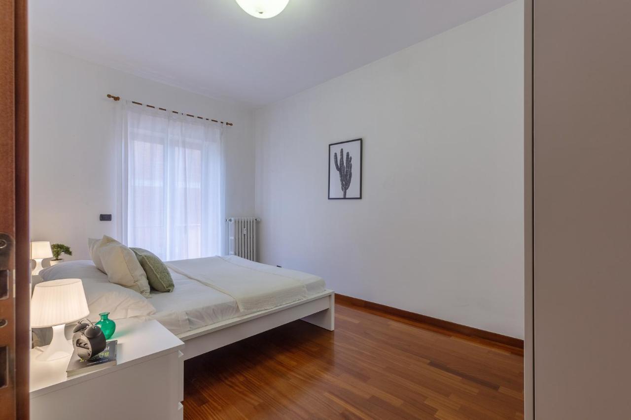Prospettiva Corso Giovecca Apartment Ferrara Bagian luar foto